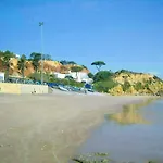 Apartman Welcoming In 60 M² With Shared Pool