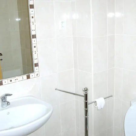 Welcoming In 60 M² With Shared Pool *