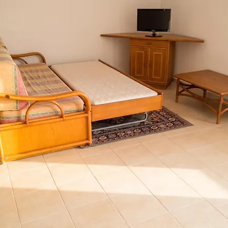 Welcoming In 60 M² With Shared Pool *