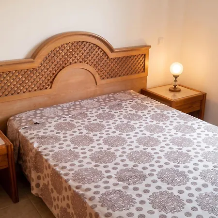 Welcoming In 60 M² With Shared Pool * Albufeira