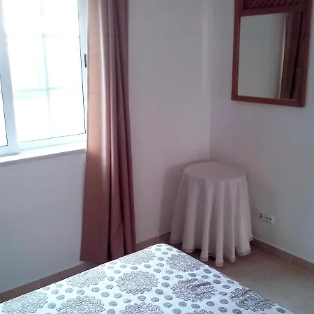 Welcoming In 60 M² With Shared Pool * Албуфейра