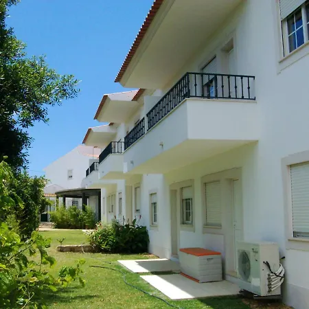 Welcoming In 60 M² With Shared Pool Апартаменты