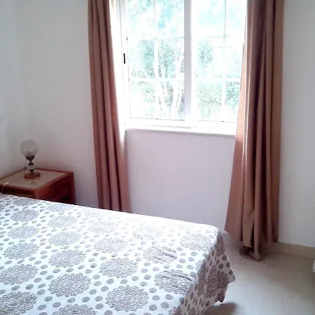 Welcoming In 60 M² With Shared Pool Апартаменты Албуфейра