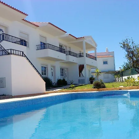 Welcoming In 60 M² With Shared Pool Апартаменты Албуфейра