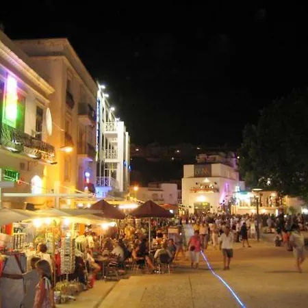 Serene Oasis: With Pool And Access Albufeira